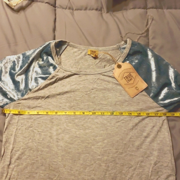 NWT Grey 3/4 length sleeve, baseball tee. - Picture 3 of 3
